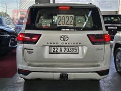 تۆیۆتا لاند کروزەر